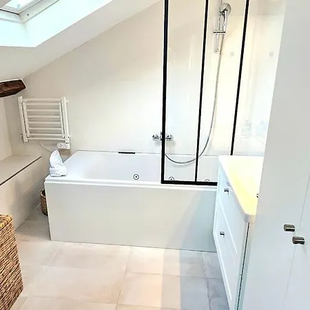 Family Duplex By Suitehomeparis * Parigi