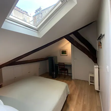 Family Duplex By Suitehomeparis * Parigi